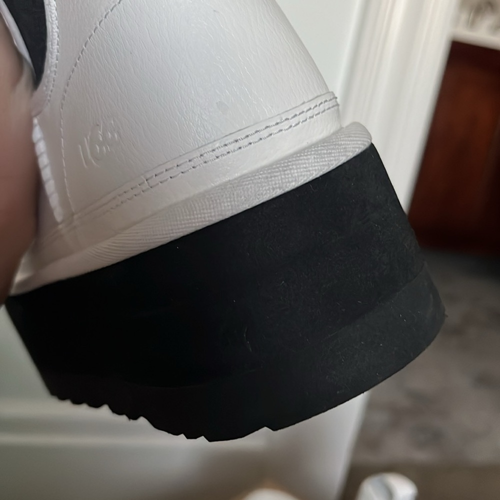 Ugg Black White Neumel Platform Boot, like new - Picture 7 of 7